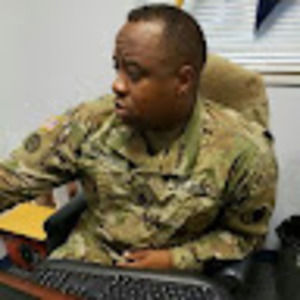 Meet your Posher, Demetrice